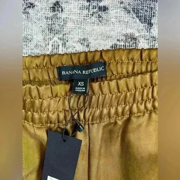 NWT Banana Republic Gold/Mustard Pants - Picture 6 of 6
